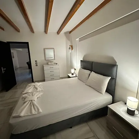 Casa Di Mare E Giardino, Agios Stefanos, Corfu *