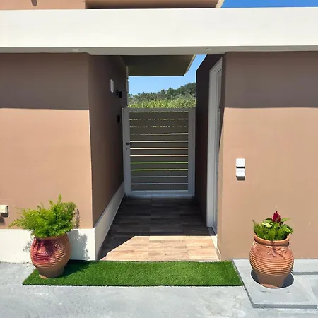 아파트 Casa Di Mare E Giardino, Agios Stefanos, Corfu