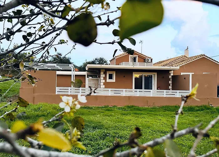 Casa Di Mare E Giardino, Agios Stefanos, Corfu *