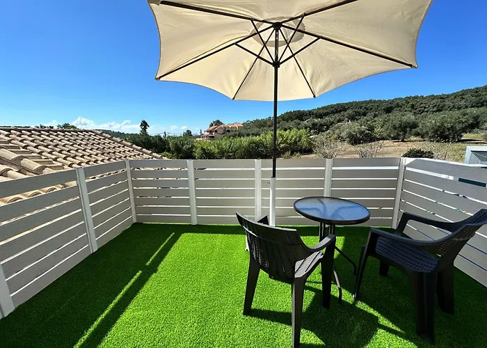 Casa Di Mare E Giardino, Agios Stefanos, Corfu *